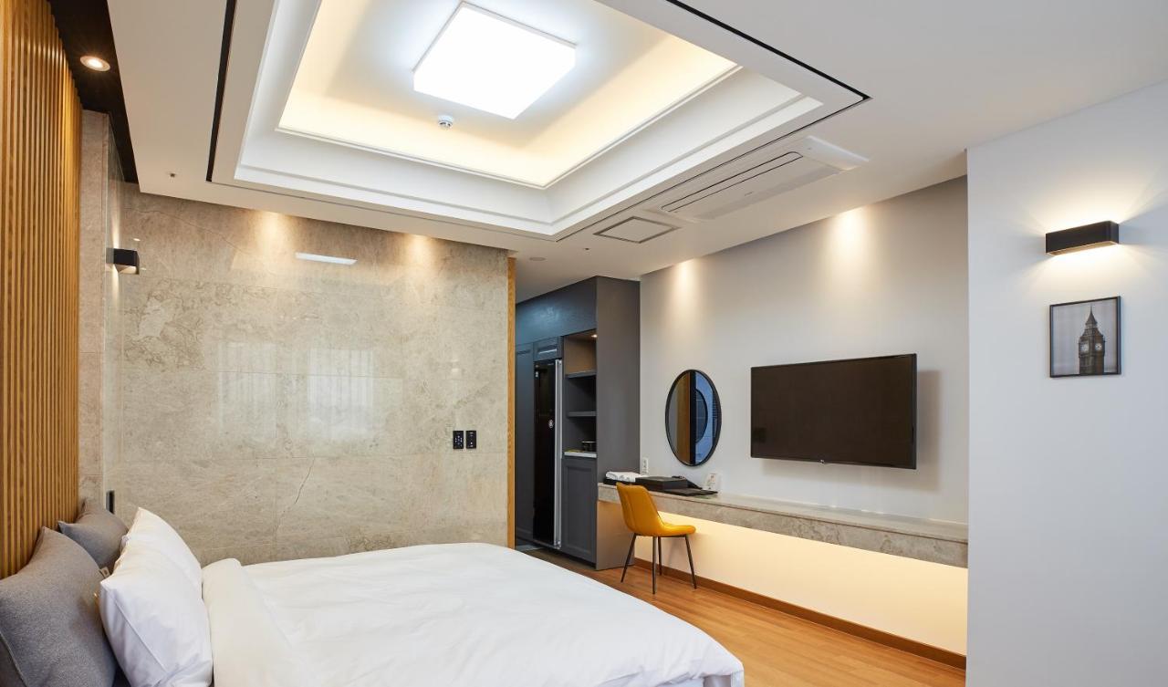 Noble Stay Hotel Gwangju Metropolitan City Exterior photo